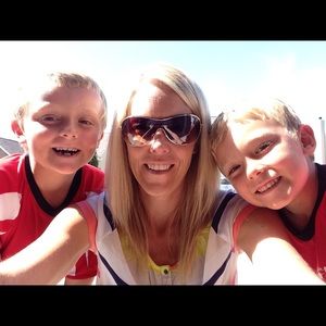 Meet your Posher, Lauren